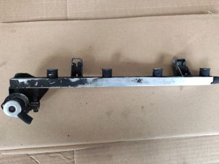 bontott OPEL ASTRA G Porlasztó Sor / Híd