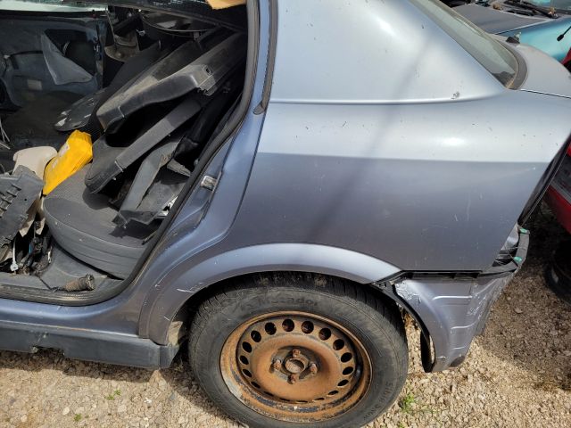 bontott OPEL ASTRA G Tank