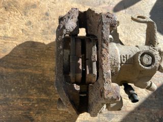 bontott OPEL ASTRA G Bal hátsó Féknyereg Munkahengerrel