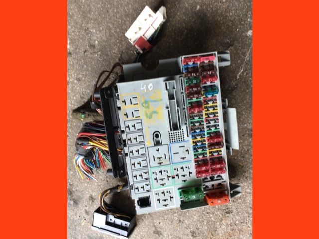 bontott OPEL ASTRA G Biztosítéktábla Utastér