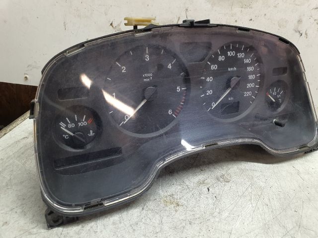 bontott OPEL ASTRA G Kilométeróra