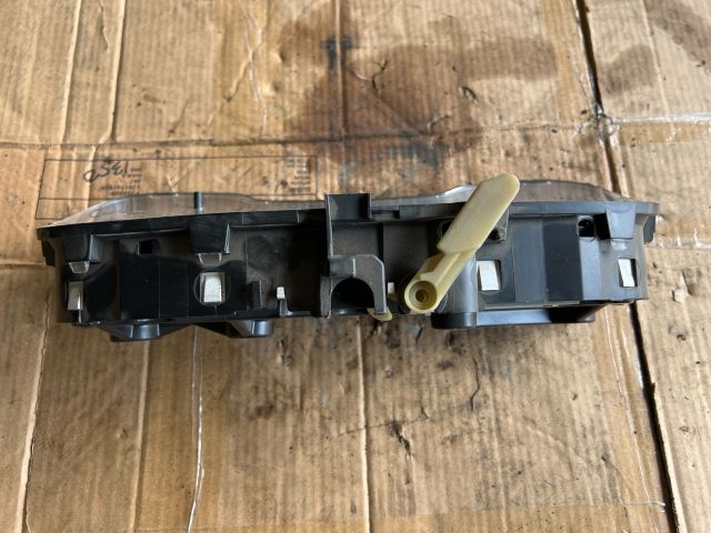 bontott OPEL ASTRA G Kilométeróra