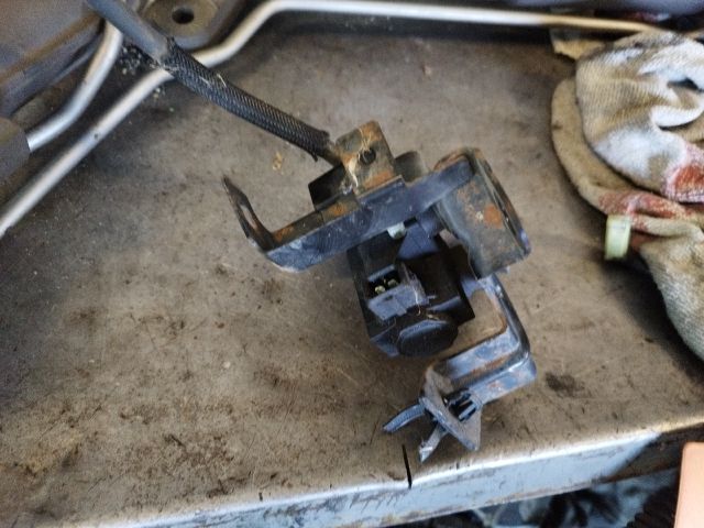 bontott OPEL ASTRA G Lefújószelep