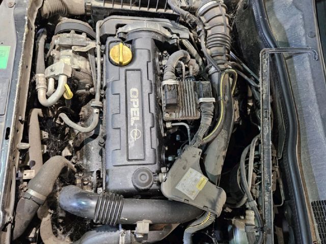 bontott OPEL ASTRA G Motor (Fűzött blokk hengerfejjel)