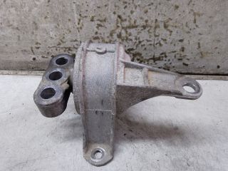 bontott OPEL ASTRA G Motor Tartó Bak Jobb