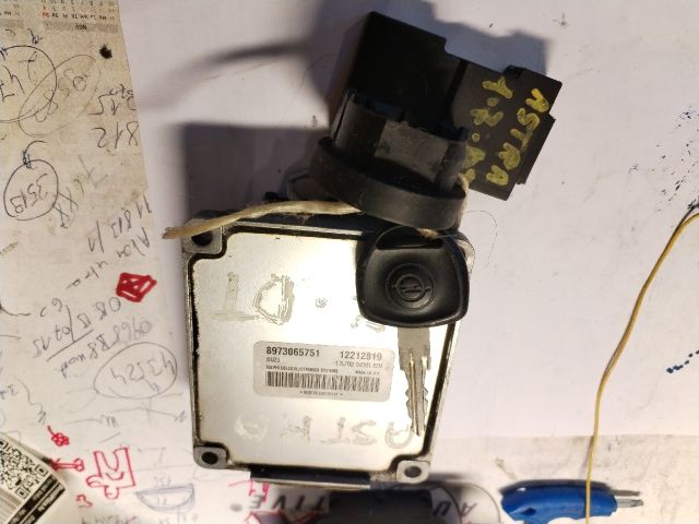 bontott OPEL ASTRA G Motorvezérlő