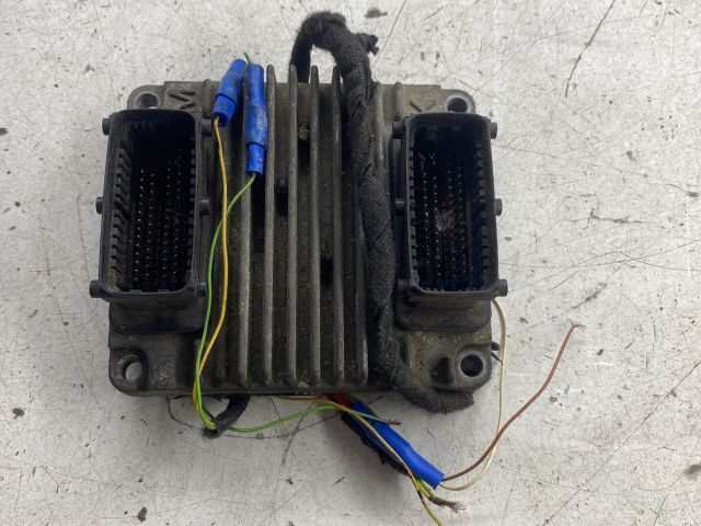 bontott OPEL ASTRA G Motorvezérlő