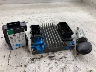 bontott OPEL ASTRA G Motorvezérlő