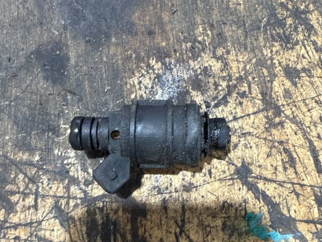 bontott OPEL ASTRA G Porlasztó (1 db)