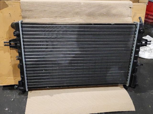 bontott OPEL ASTRA G Vízhűtő Radiátor (Klímás)