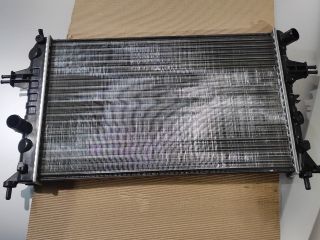 bontott OPEL ASTRA G Vízhűtő Radiátor (Klímás)