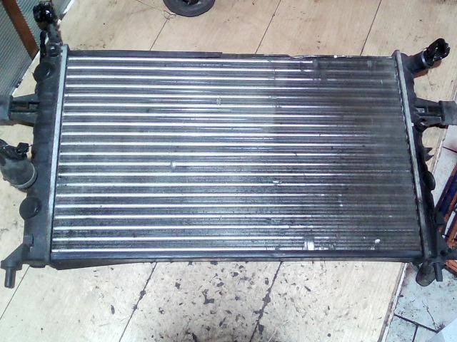 bontott OPEL ASTRA G Vízhűtő Radiátor (Nem klímás)