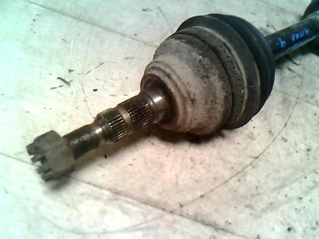 bontott OPEL ASTRA G Bal Féltengely