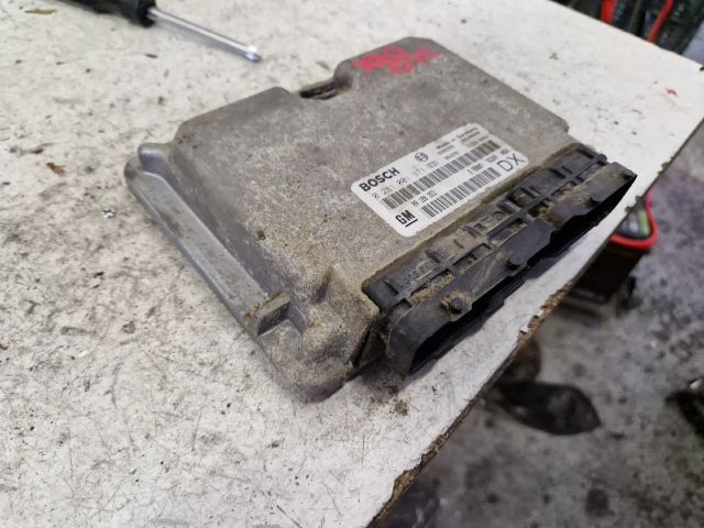 bontott OPEL ASTRA G Motorvezérlő