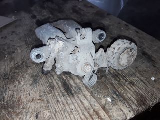 bontott OPEL ASTRA G Jobb hátsó Féknyereg Munkahengerrel