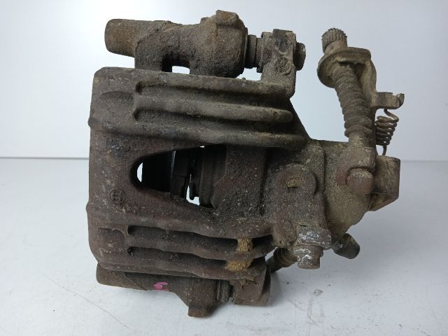 bontott OPEL ASTRA G Jobb hátsó Féknyereg Munkahengerrel