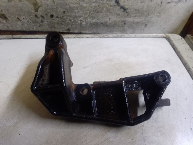 bontott OPEL ASTRA G Motor Tartó Bak (Fém)