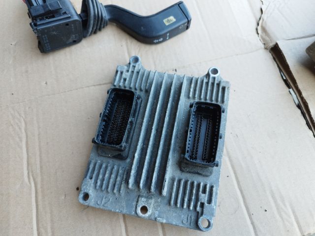 bontott OPEL ASTRA G Motorvezérlő