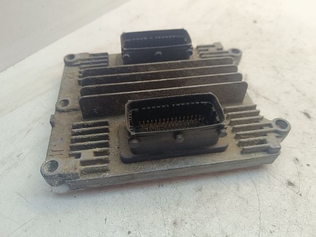 bontott OPEL ASTRA G Motorvezérlő