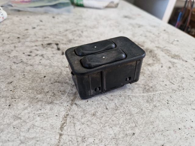 bontott OPEL ASTRA G Ablakemelő Kapcsoló Négyes / Kettes