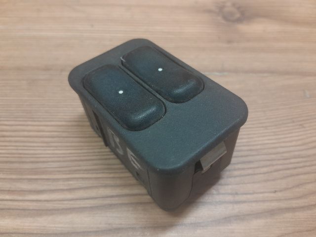 bontott OPEL ASTRA G Ablakemelő Kapcsoló Négyes / Kettes