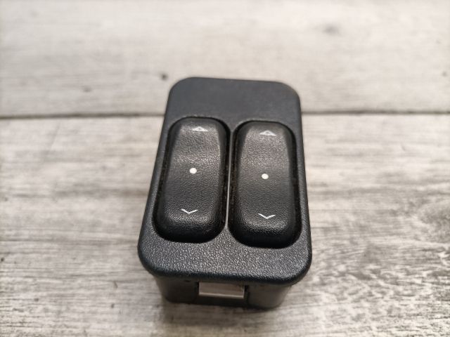 bontott OPEL ASTRA G Ablakemelő Kapcsoló Négyes / Kettes