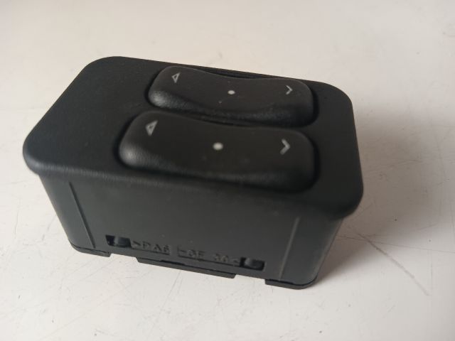 bontott OPEL ASTRA G Bal első Ablakemelő Kapcsoló