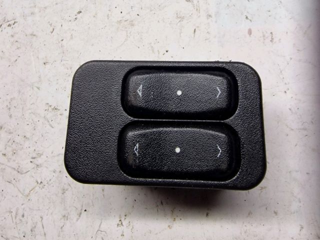 bontott OPEL ASTRA G Bal első Ablakemelő Kapcsoló