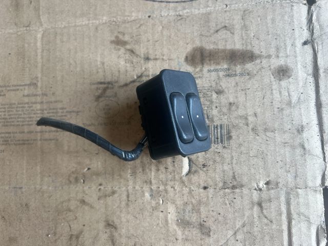 bontott OPEL ASTRA G Bal első Ablakemelő Kapcsoló