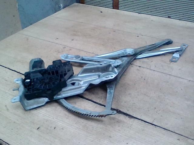 bontott OPEL ASTRA G Bal első Ablakemelő Szerkezet (Elektromos)