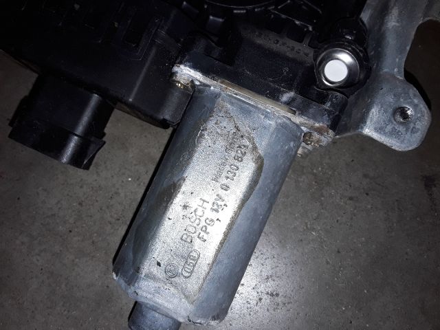 bontott OPEL ASTRA G Bal első Ablakemelő Szerkezet (Elektromos)