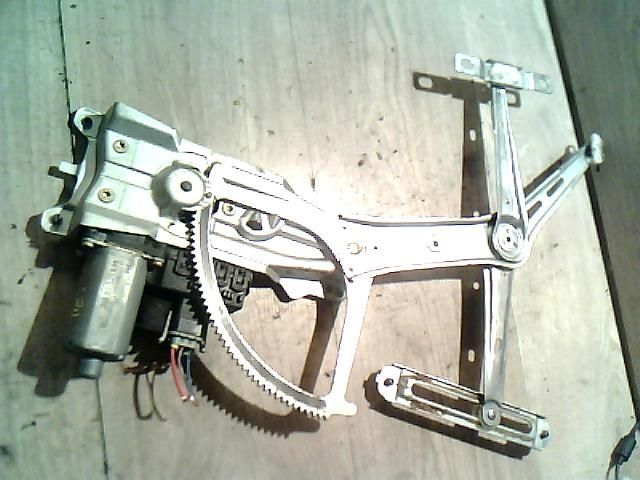 bontott OPEL ASTRA G Bal első Ablakemelő Szerkezet (Elektromos)