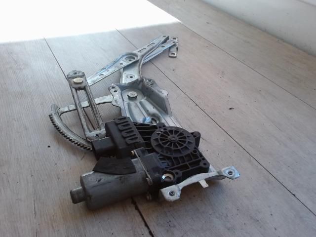 bontott OPEL ASTRA G Bal első Ablakemelő Szerkezet (Elektromos)