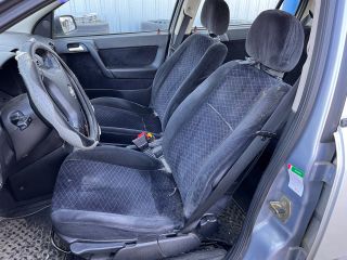 bontott OPEL ASTRA G Bal első Ajtó Kárpit