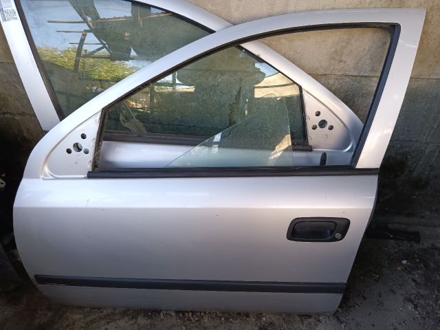 bontott OPEL ASTRA G Bal első Ajtó (Részeivel)