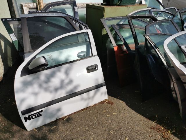 bontott OPEL ASTRA G Bal első Ajtó (Üres lemez)