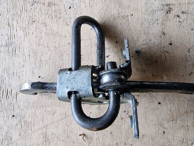 bontott OPEL ASTRA G Bal első Ajtóhatároló