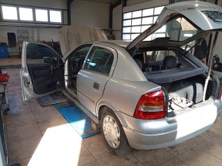 bontott OPEL ASTRA G Bal első Ajtóhatároló