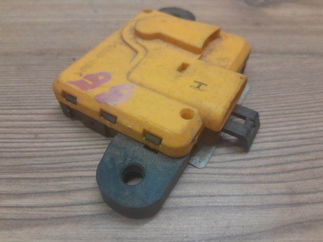 bontott OPEL ASTRA G Bal első Oldal Ütközés Érzékelő