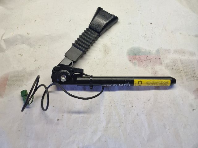 bontott OPEL ASTRA G Bal első Övfeszítő