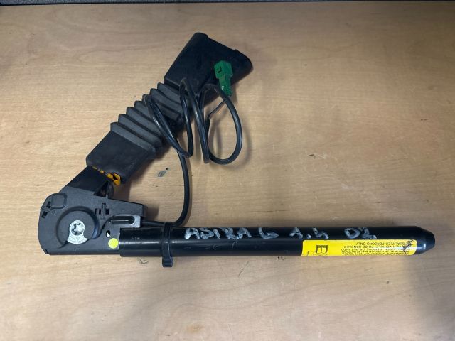 bontott OPEL ASTRA G Bal első Övfeszítő