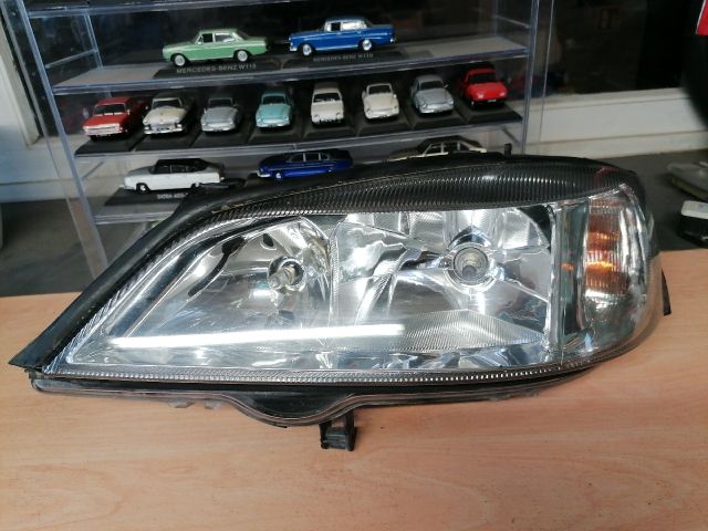 bontott OPEL ASTRA G Bal Fényszóró