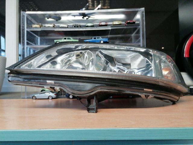 bontott OPEL ASTRA G Bal Fényszóró
