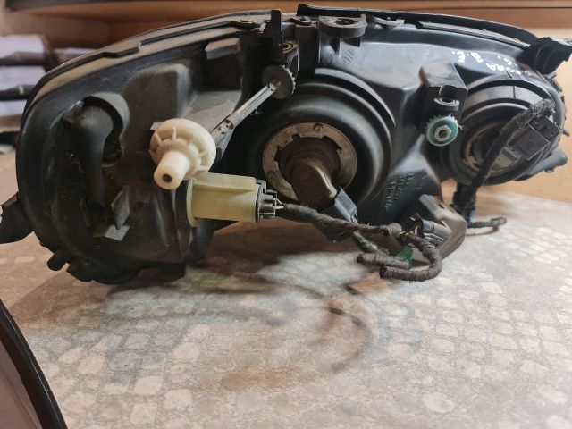 bontott OPEL ASTRA G Bal Fényszóró