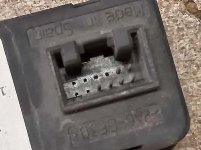 bontott OPEL ASTRA G Bal hátsó Ablakemelő Kapcsoló