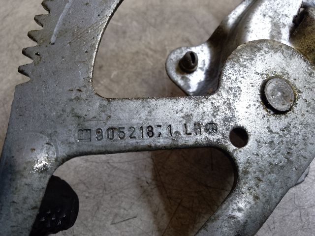 bontott OPEL ASTRA G Bal hátsó Ablakemelő Szerkezet (Mechanikus)