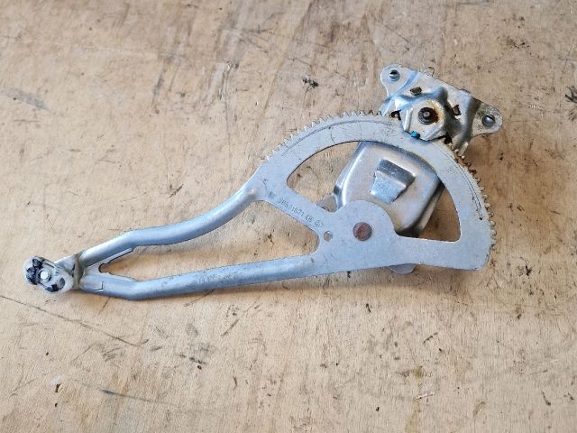 bontott OPEL ASTRA G Bal hátsó Ablakemelő Szerkezet (Mechanikus)