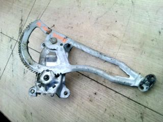 bontott OPEL ASTRA G Bal hátsó Ablakemelő Szerkezet (Mechanikus)