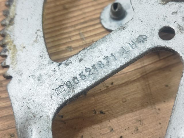 bontott OPEL ASTRA G Bal hátsó Ablakemelő Szerkezet (Mechanikus)