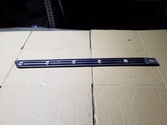 bontott OPEL ASTRA G Bal hátsó Ajtó Díszléc